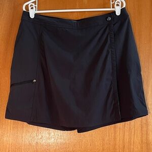 Black LL Bean Wrap Style Skorts - Size 12